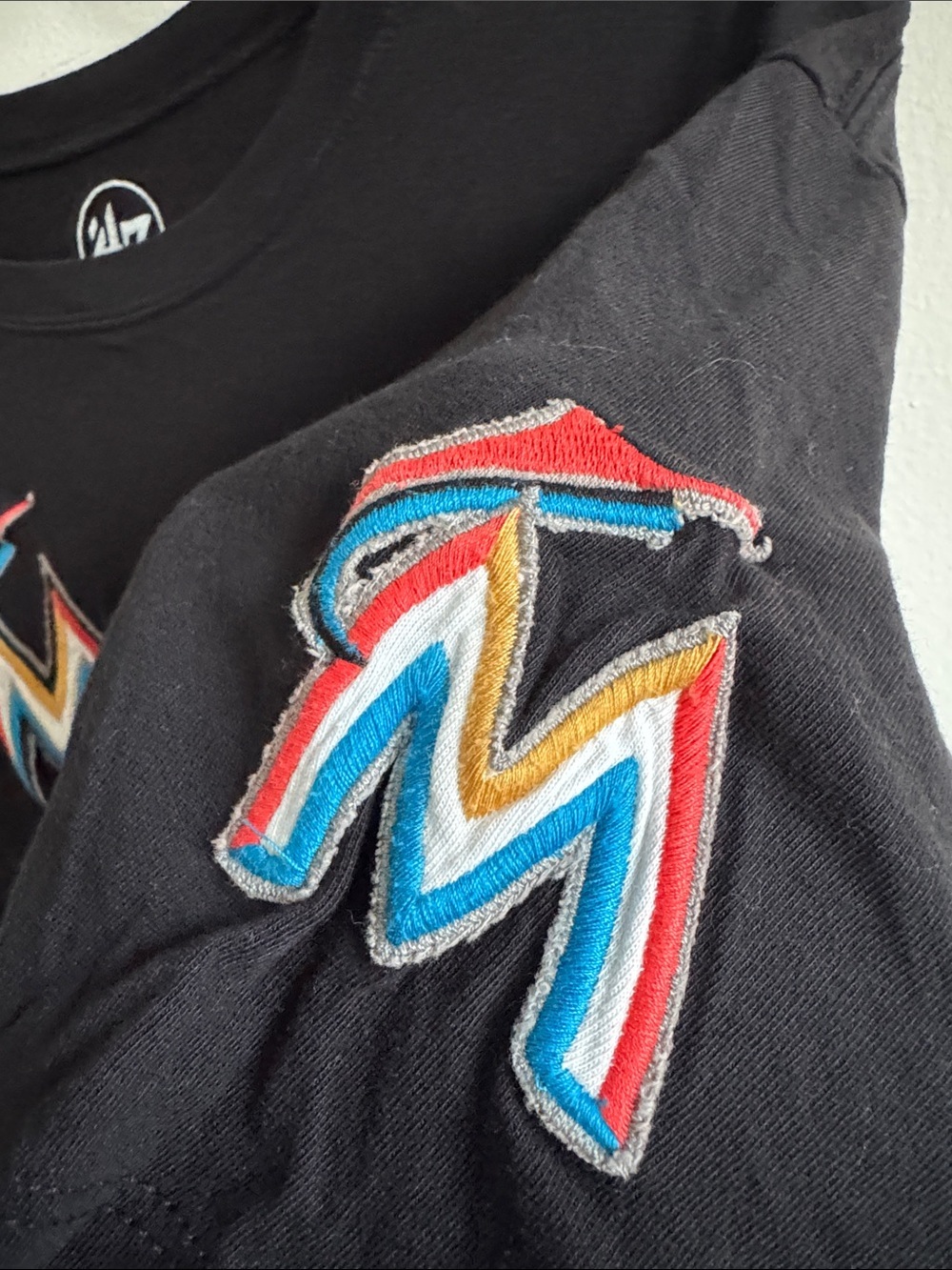 ’47 Brand Miami Marlins Embroidered Logo T-Shirt Black Size Large - Picture 3 of 8